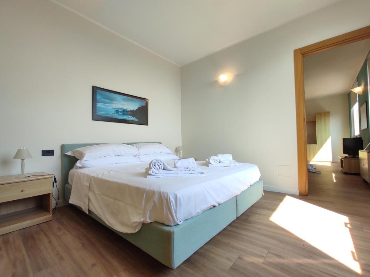 Genova Business Homes 外观 照片